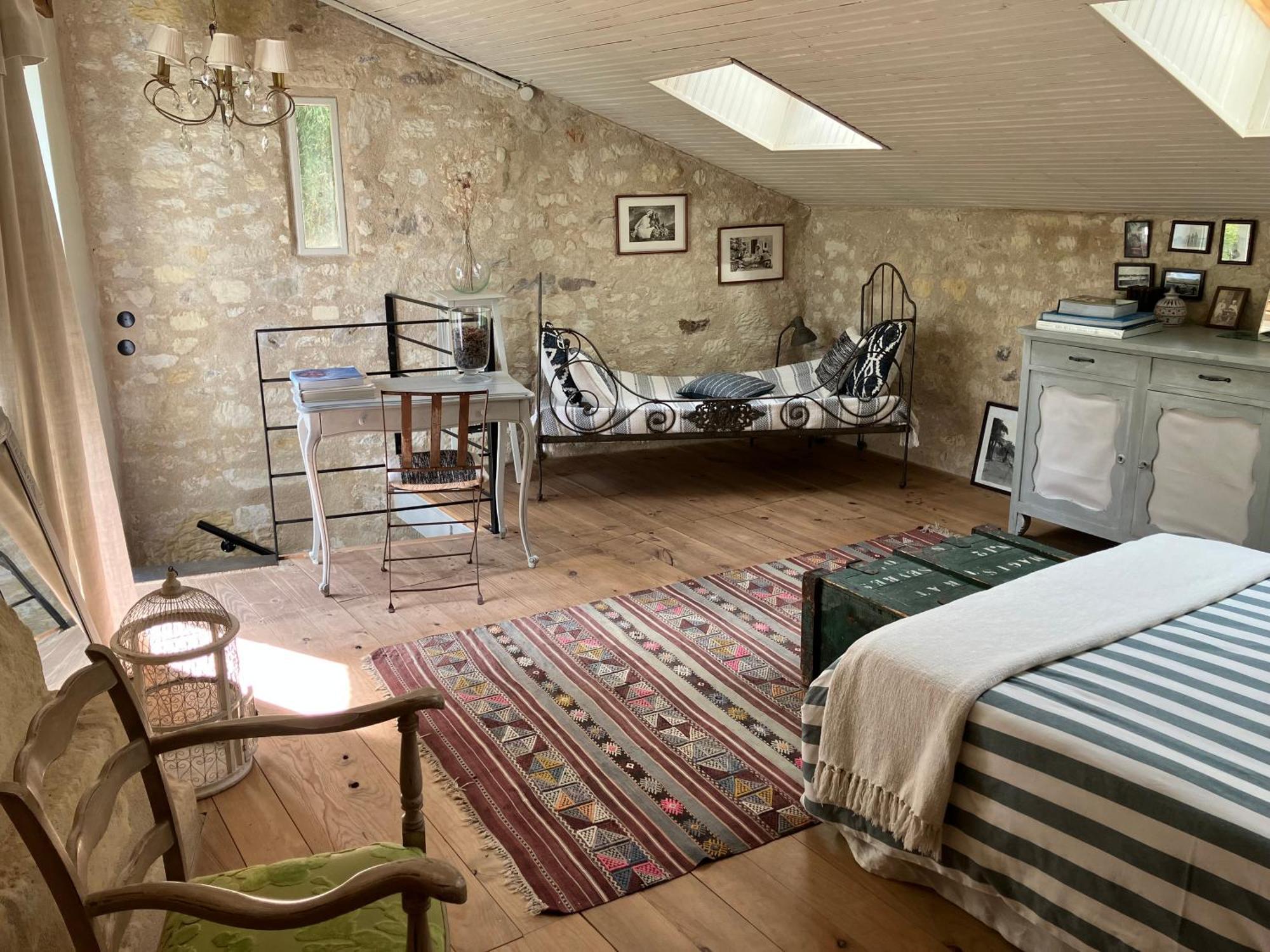 maison bohème Rou-Marson Extérieur photo